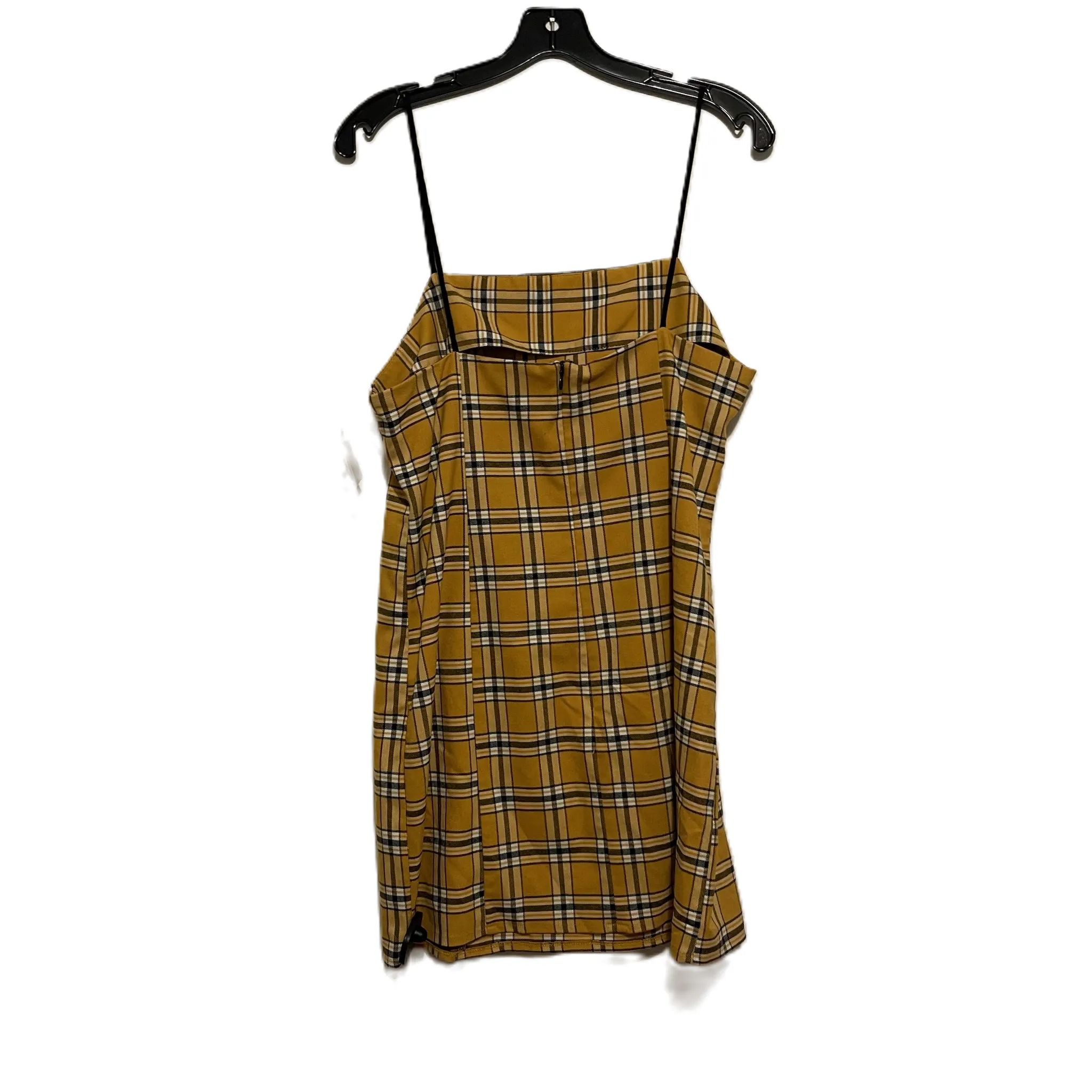 Dress Casual Short By Urban Outfitters In Yellow, Size: L