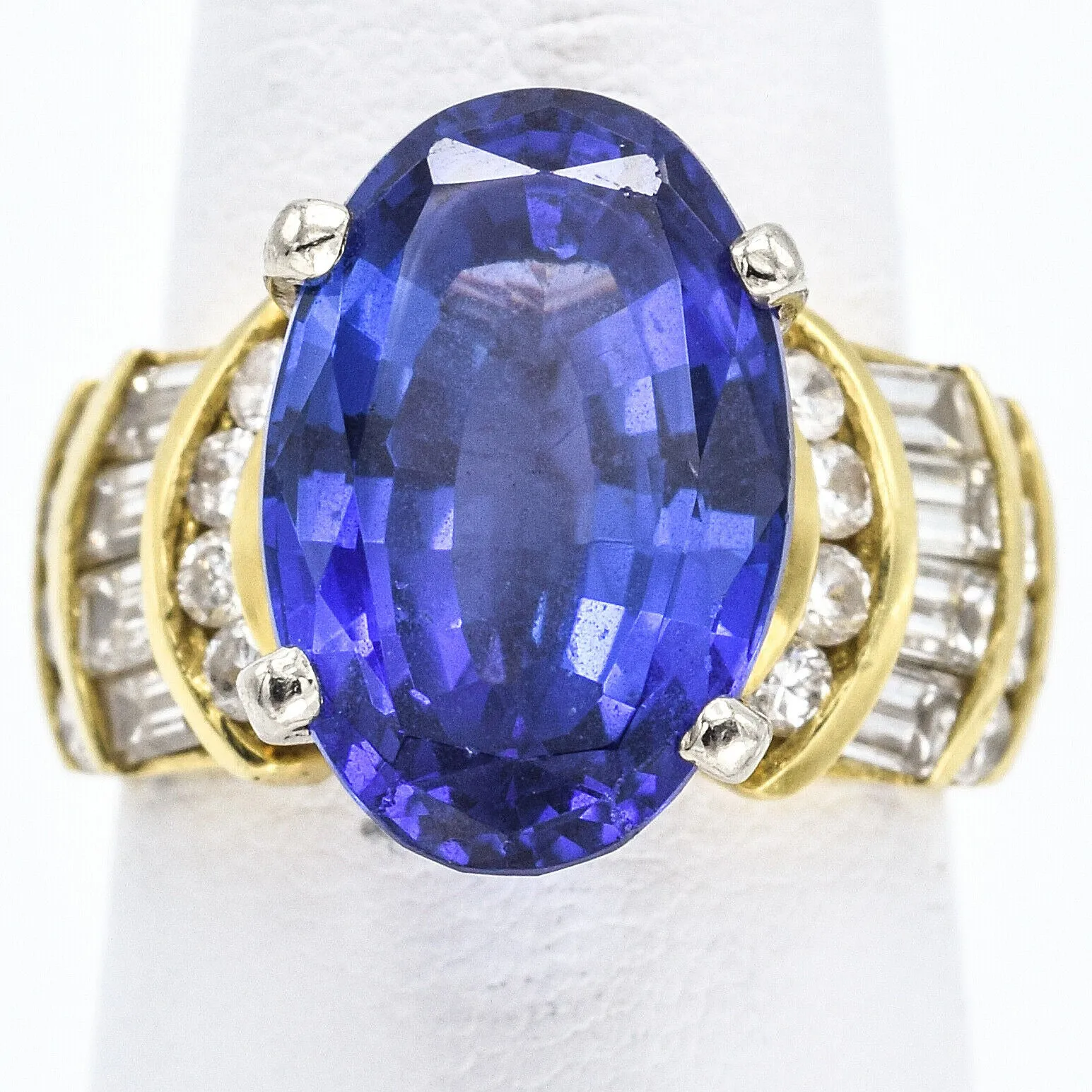 Estate 18K Yellow Gold Tanzanite & Diamond Ring