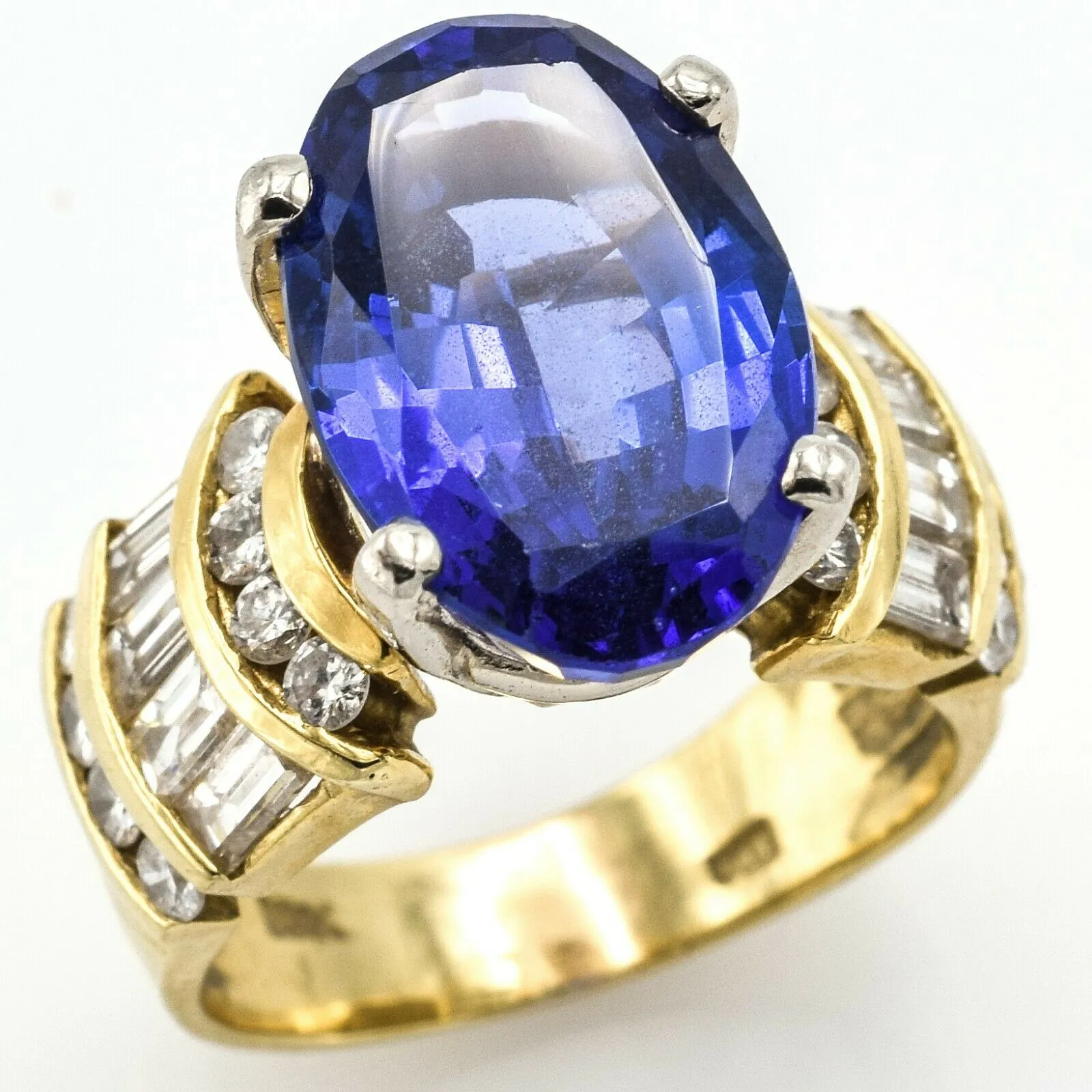 Estate 18K Yellow Gold Tanzanite & Diamond Ring