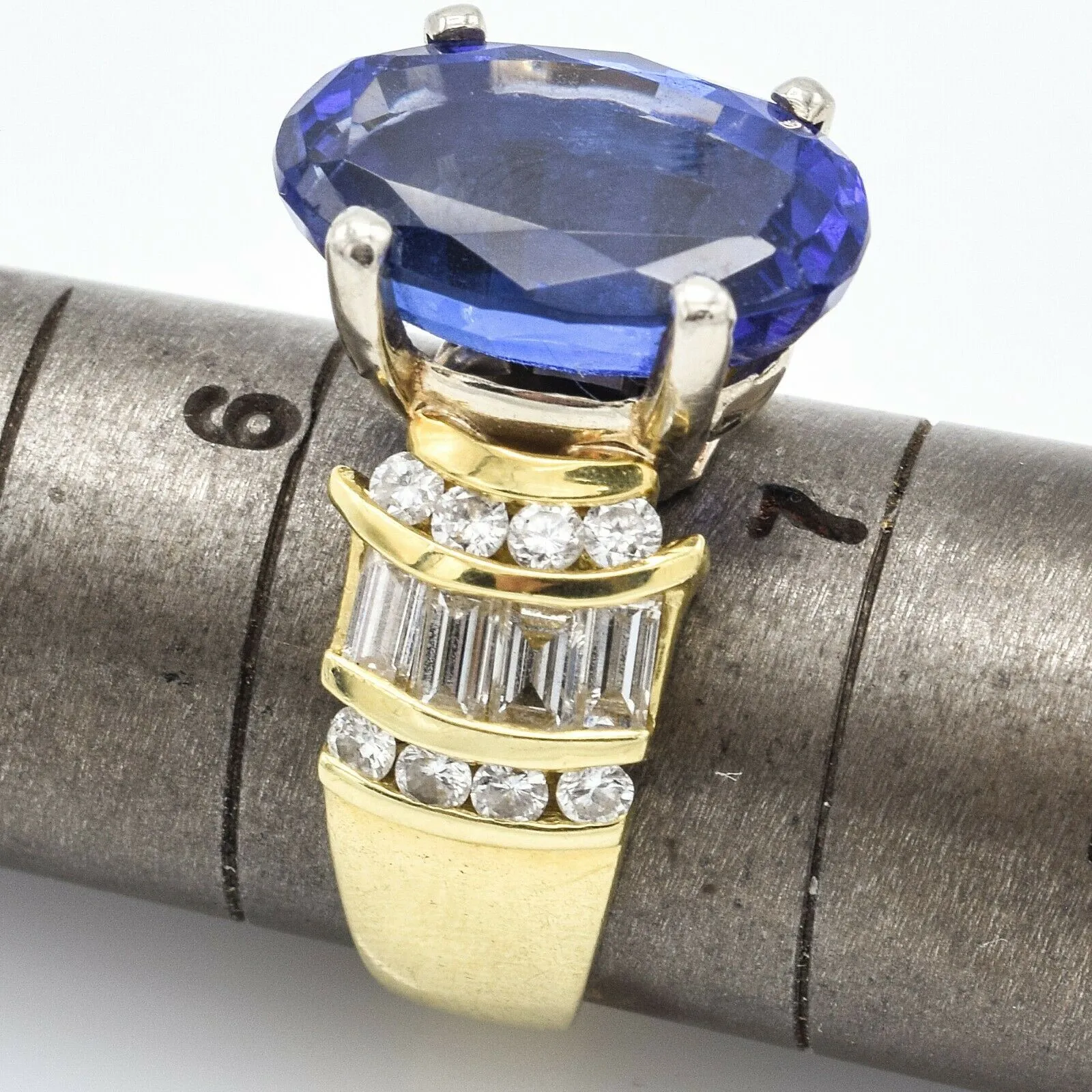 Estate 18K Yellow Gold Tanzanite & Diamond Ring