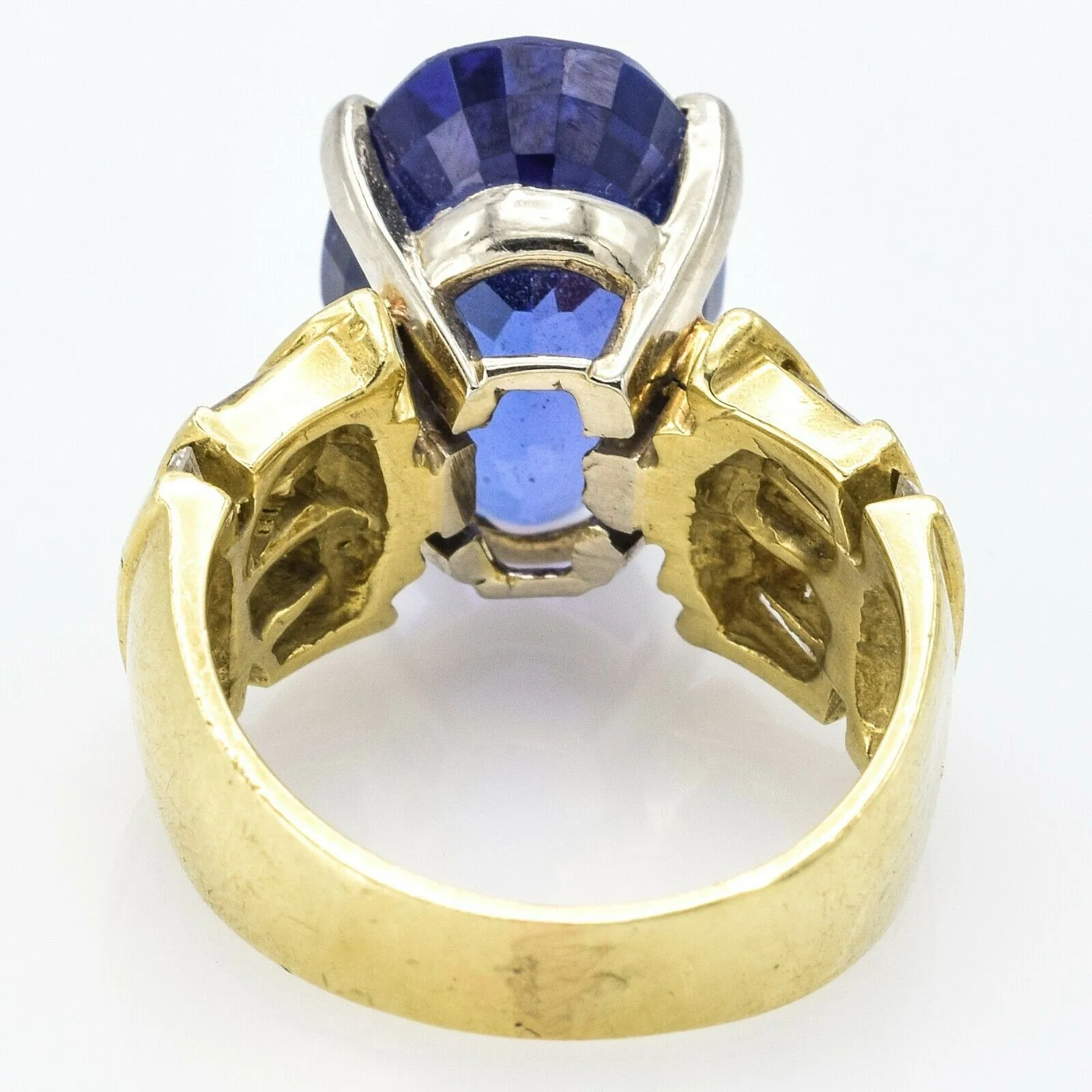 Estate 18K Yellow Gold Tanzanite & Diamond Ring