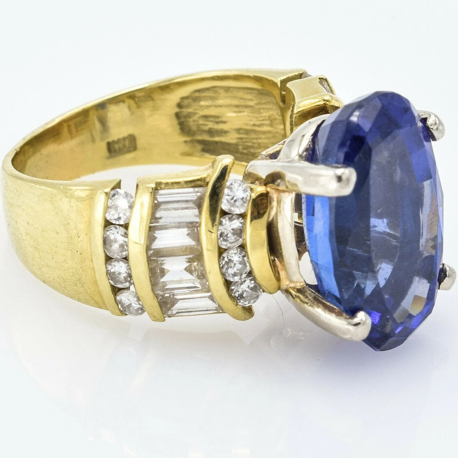 Estate 18K Yellow Gold Tanzanite & Diamond Ring